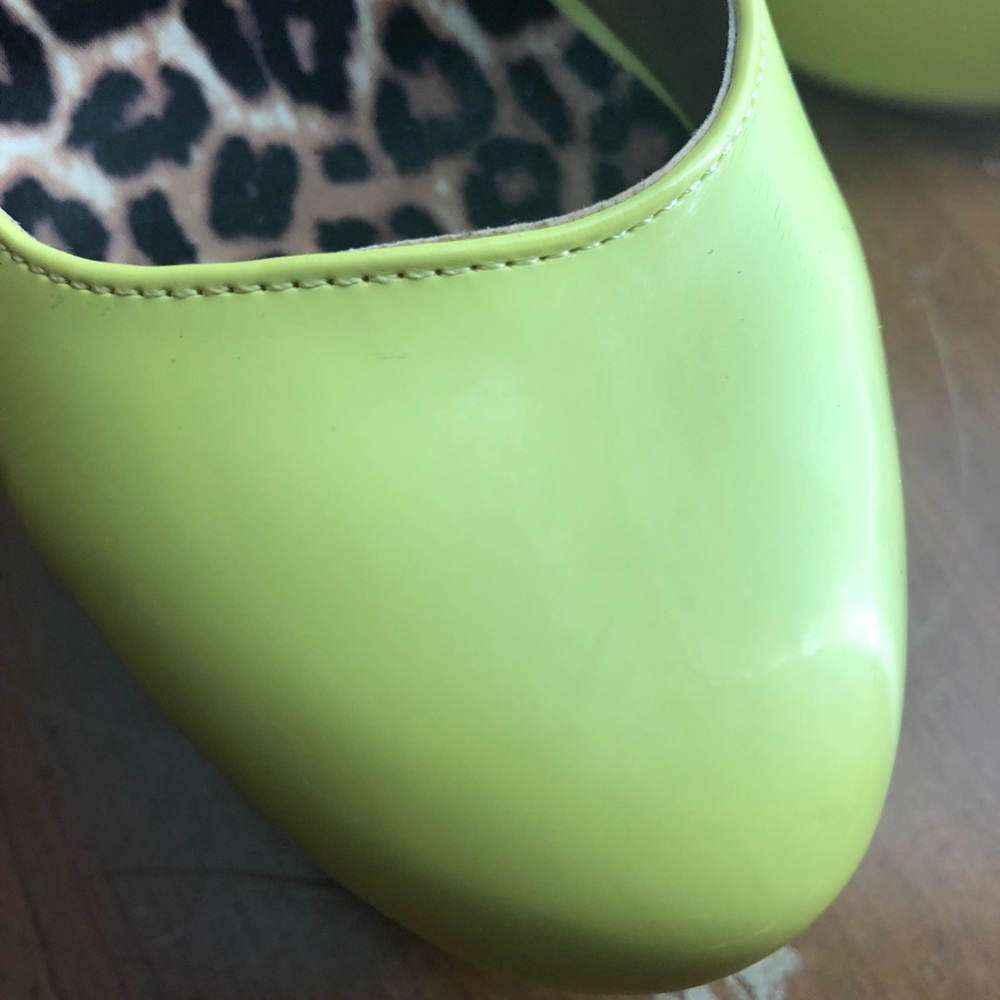 Neon yellow pumps - Picture 5 of 5
